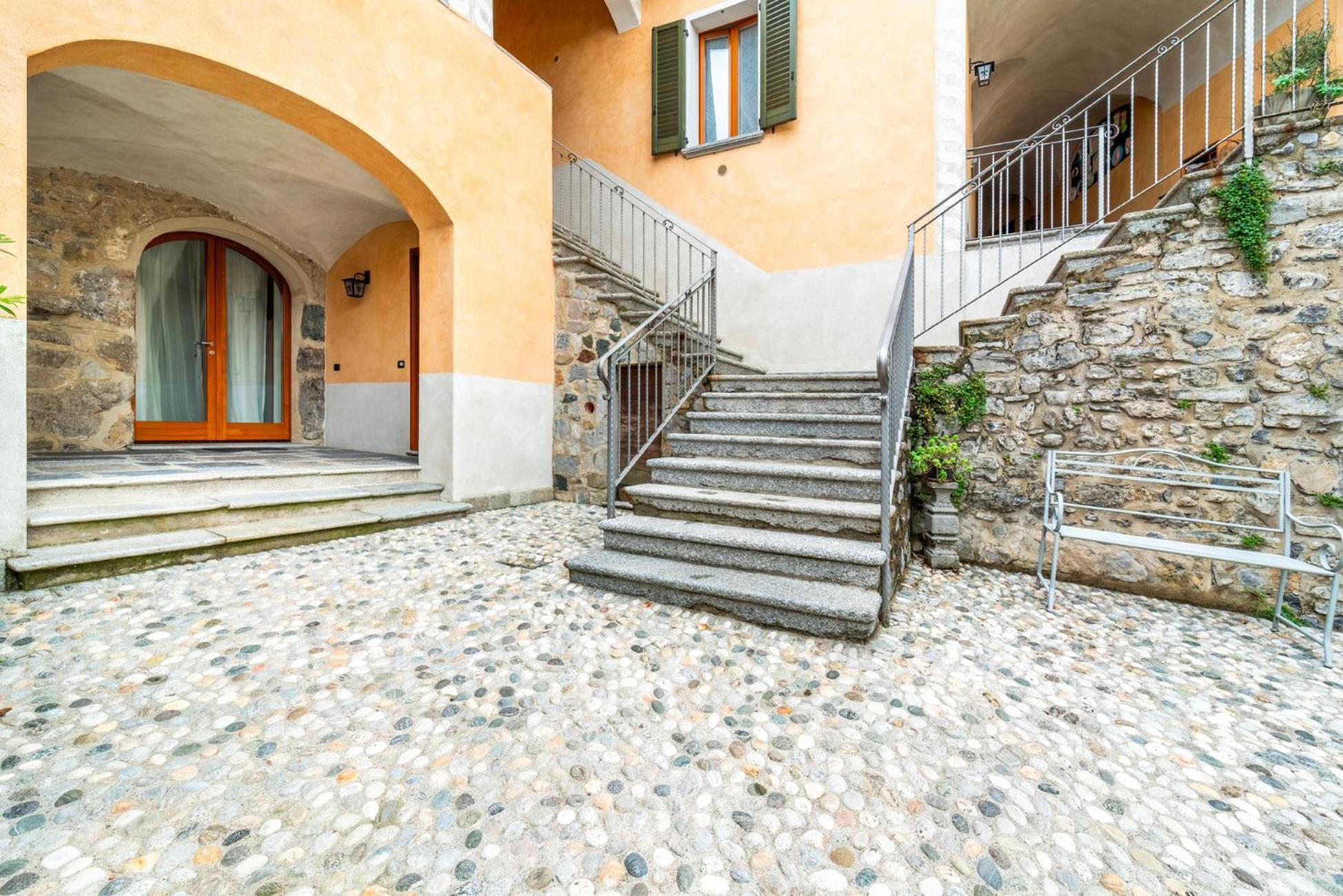 La Filanda Apartments By Wonderful Italy เบลลาโจ ภายนอก รูปภาพ